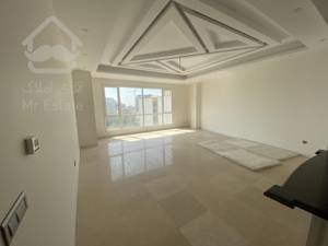 نياوران،١١٥متر،ژورنالى