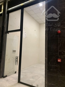 رهن و اجاره مغازه 23 متری در نزدیکی مترو حسین آباد