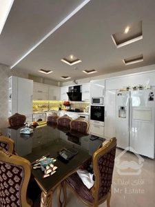 ۱۳۵متر/جنوبی/نورگیر/خوش نقشه