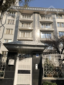 آپارتمان ۱۳۰ متری ۳خواب/تک واحدی/بازسازی شده