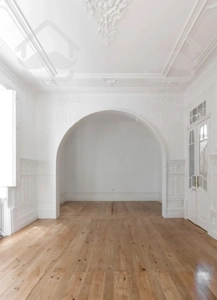 آپارتمان ۲۳۰ متری برای  فروش و اجاره در کامرانیه شمالی