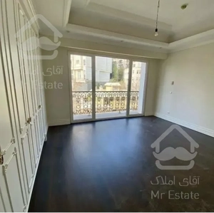 140متر ویوابدی از سالن و خواب‌ها