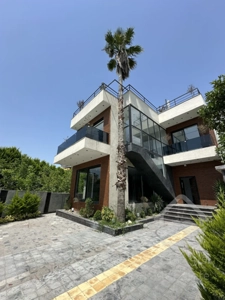 ۴۲۰ متر ویلا مدرن با شرایط ویژه در نوشهر