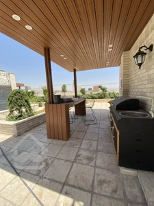 130 متر دروس زمرد