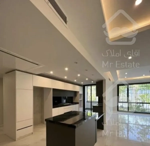 فروش آپارتمان سه خوابه ۱۷۰ متر قدوسی غربی شیراز