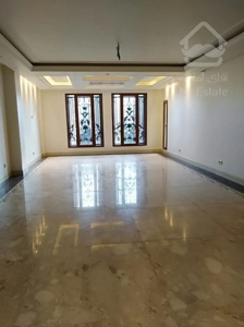 خرید اپارتمان ۱۶۰ متری تک واحدی چهارباغ شرقی