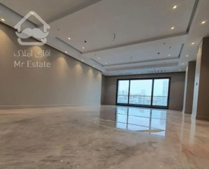 اپارتمان ۱۳۰ متری برای فروش در ازگل