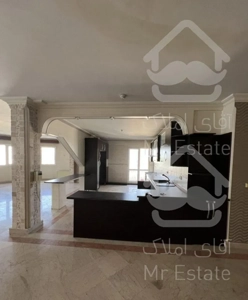 اپارتمان ۱۳۶ متری برای فروش در اندرزگو