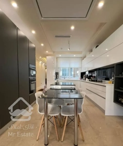 اپارتمان ۱۷۴ متری برای فروش در ازگل