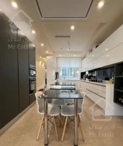 اپارتمان ۱۹۵ متری برای فروش در ازگل