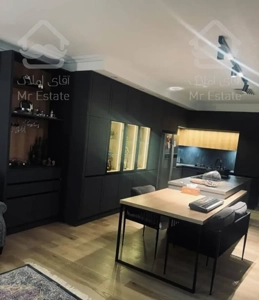 اپارتمان ۱۸۲ متری برای فروش در نیاوران