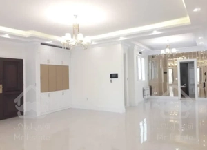 اپارتمان ۲۰۵ متری برای فروش در زعفرانیه