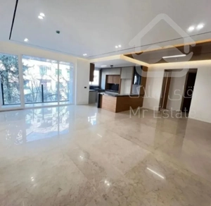 فروش۸۰م واحد نور مستقیم رو به افتاب لاکچری