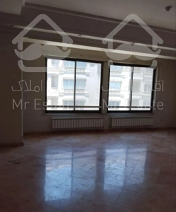 اپارتمان ۹۸ متری برای فروش در داراباد