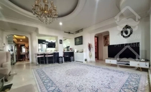 اپارتمان ۱۹۸ متری برای فروش در فرمانیه