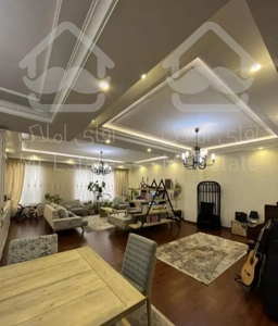 اپارتمان ۱۹۶ متری برای فروش در فرمانیه