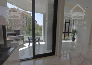 اپارتمان ۱۶۸ متری برای فروش در اندرزگو