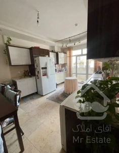 فروش واحد نور مستقیم تاپ لوکیشن زیر قیمت