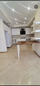 فروش ۱۲۳متر،۳خواب،۲پارکینگ،چهارباغ غربی