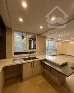 فروش واحد ۸۸متر ۲خواب روبه جنوب کم واحد