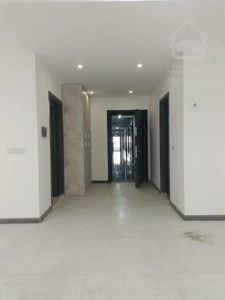 دفتر کار در ساختمانی شیک و برندمحور | خیابان غروی