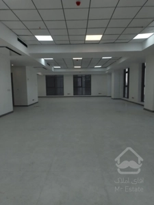 جای دیگه نرو.اینجا تو برج غروی میشی ستاره ی صنف خودت