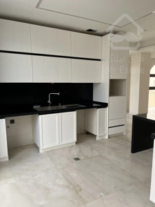 فروش یکجا اپارتمان مسکونی ۵ واحدی و ۲ باب مغازه در سئول