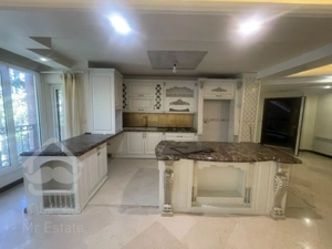 220 متری در دروس