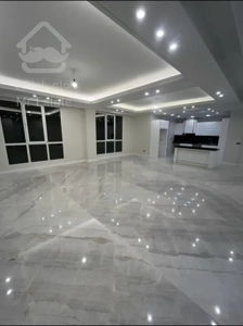 فروش ۱۲۸ متر سه خوابه ۲پارکینگ سندی چهارباغ غربی