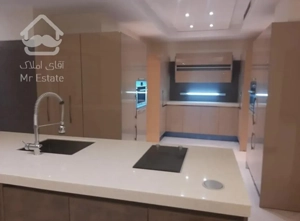 مروارید/۱۲۰ متر/۲خواب/لاکچری