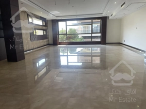 آپارتمان ۲۸۰ متری برای اجاره در فرمانیه