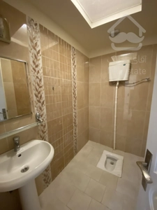 فروش ۸۰ متر دو خوابه رو به آفتاب چهارباغ