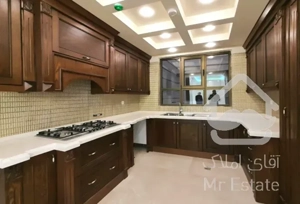 دروس 180 متر لوکیشن خاص منطقه