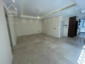 فروش 100 متری پاسداران