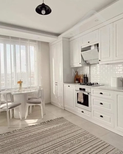 ۱۵۵متر خاص و آفتاب‌گیر در بهترین فرعی چهارباغ غربی | تک‌واحدی