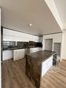 ۱۴۵ متر ۳خ زعفرانیه برج باغ