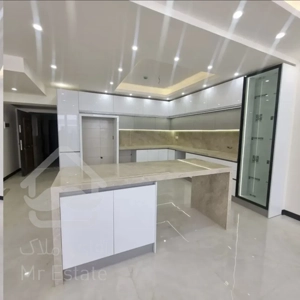 فروش آپارتمان ۹۸ متری در باغ فیض/ خوش نقشه / بدون پرتی