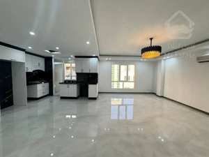 فروش آپارتمان ۹۵ متری ۳خوابه فول امکانات رو به بیرون در فردوس