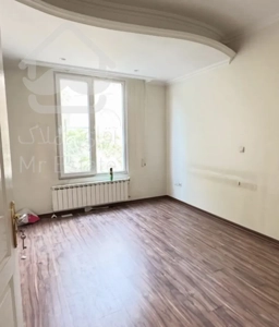 فروش آپارتمان در باغ فیض/ سالن پرده خور