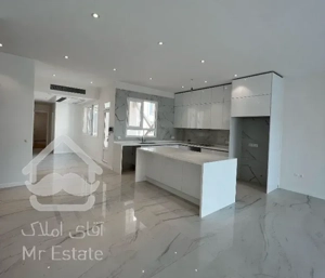 حسین آباد 145 متر لوکیشن خلوت