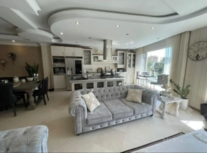 فروش واحد ۱۰۰متر۲خواب نور مستقیم کم واحد زیر قیمت