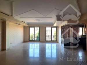 170 متری در پاسداران خوش چیدمان