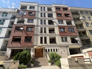 آپارتمان ۸۱ متری شهرک نفت فول امکانات بازسازی شده