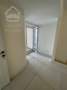 ۷۵متر ۷ساله سالن پرده خور لاله غربی