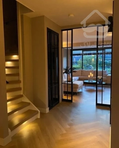 واحد فوق لاکچری در شهران