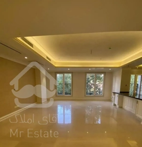 ۱۱۰ متر // کلید نخورده // مطالعه آگهی الزامی