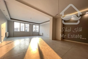 ۱۳۵متر/گذر عریض/لوکیشن دنج/نورگیری مستقیم