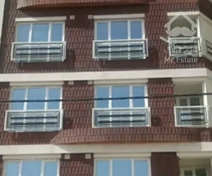 63 متر فول امکانات 9 ساله سالن پرده خور سند شخصی