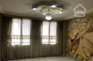 آپارتمان بلوار ارم ، روبروی باغ سیب