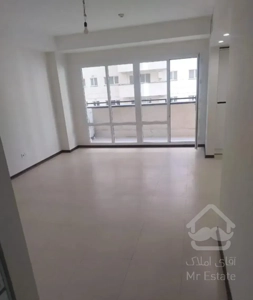 ۹۷متر نوساز برج شیک و امن و دلباز دریاچه